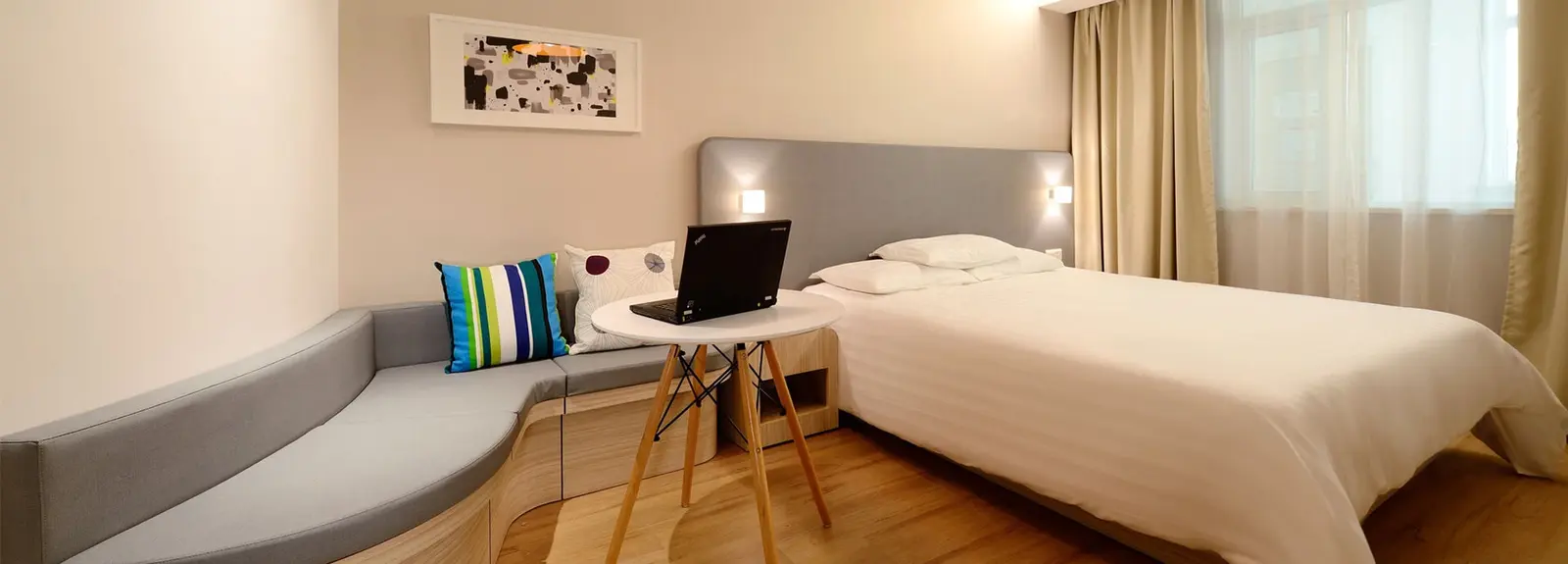 Luxury Houston apartment living room